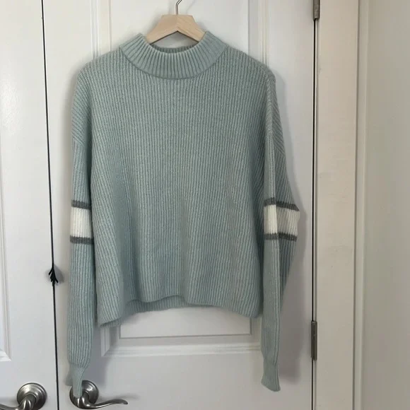 John + Jenn Sweater - Picture 3 of 9